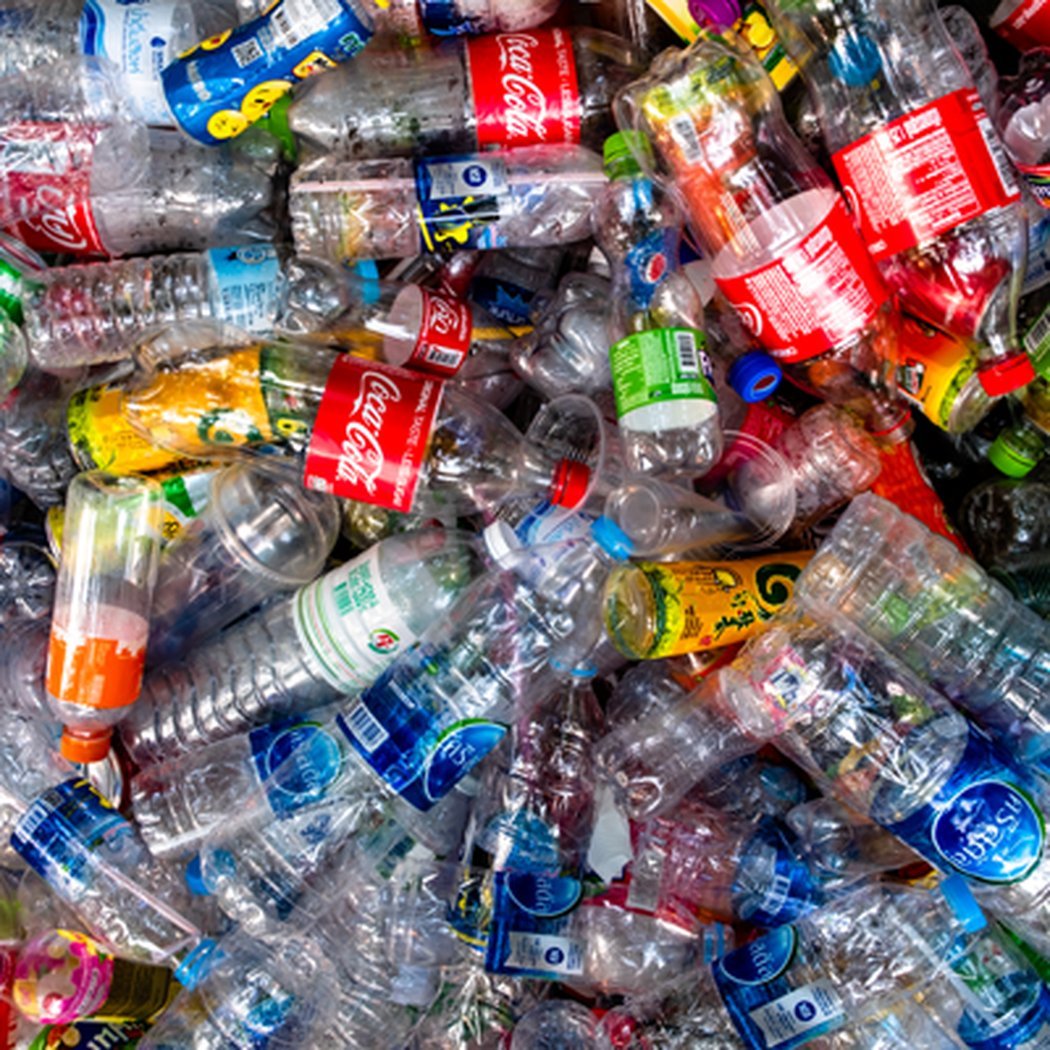 plastic_waste_1050x1050_under_300kb